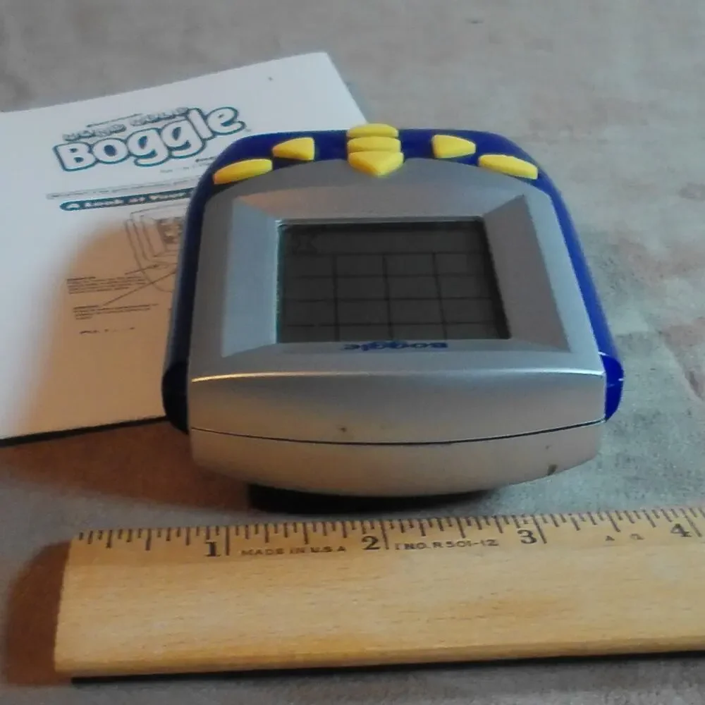 Electronic Handheld Boggle Works 2002 Hasbro Parker Bros Blue